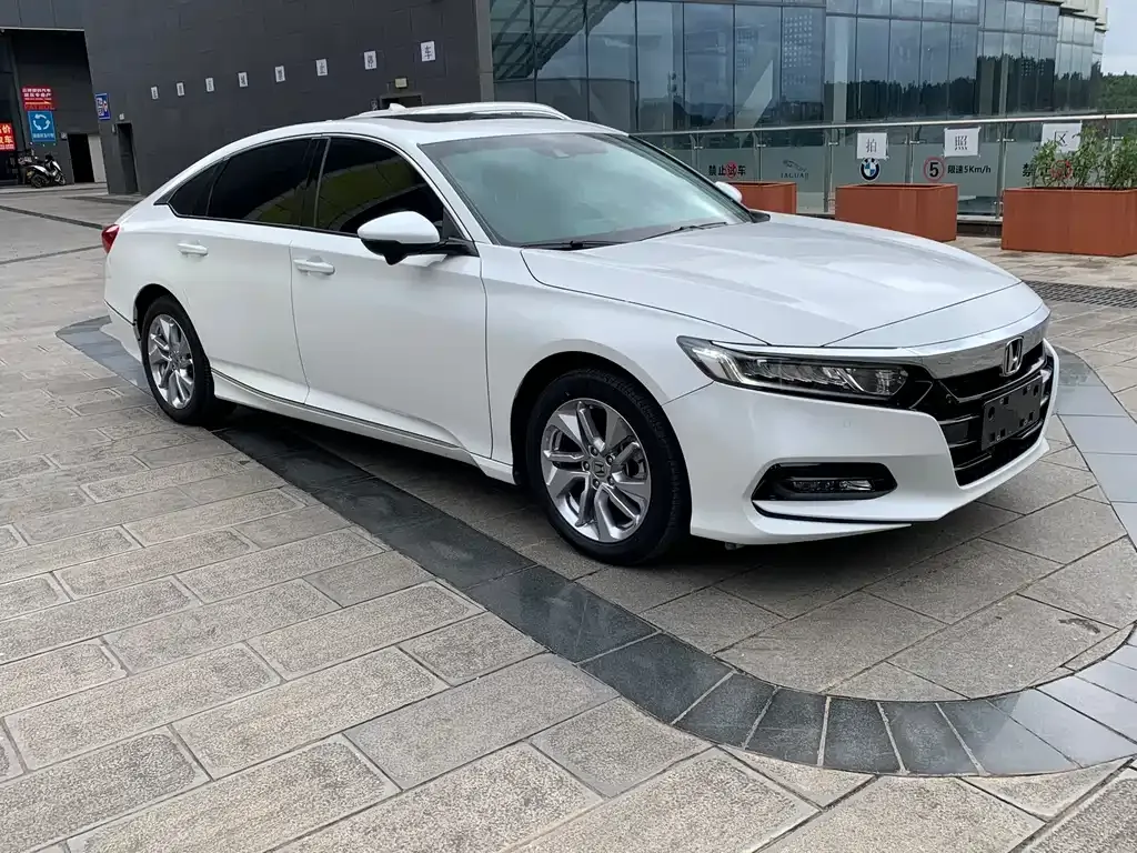 Honda Accord 2021 из CN, фото 3
