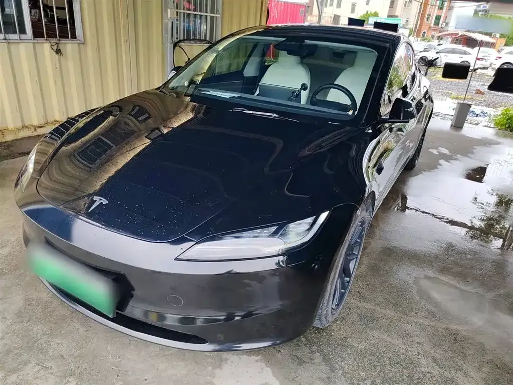 Tesla Model 3 2023 из CN, фото 2