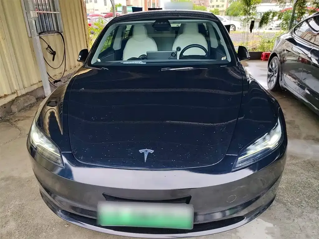 Tesla Model 3 2023 из CN, фото 3