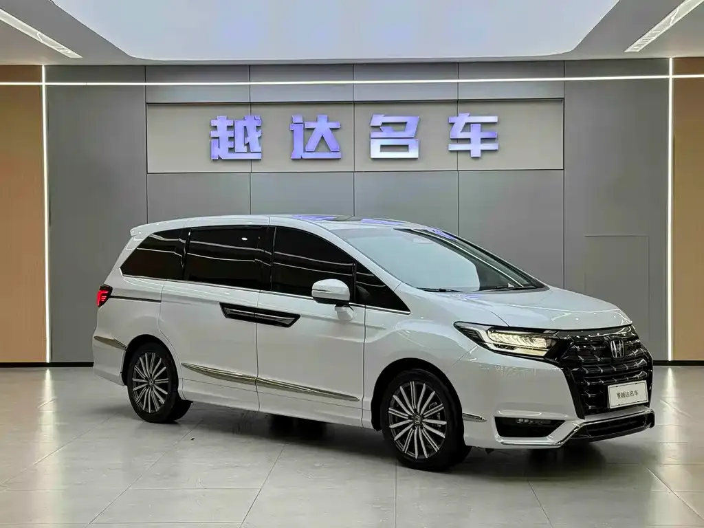 Honda Elysion 2025 из CN, фото 3