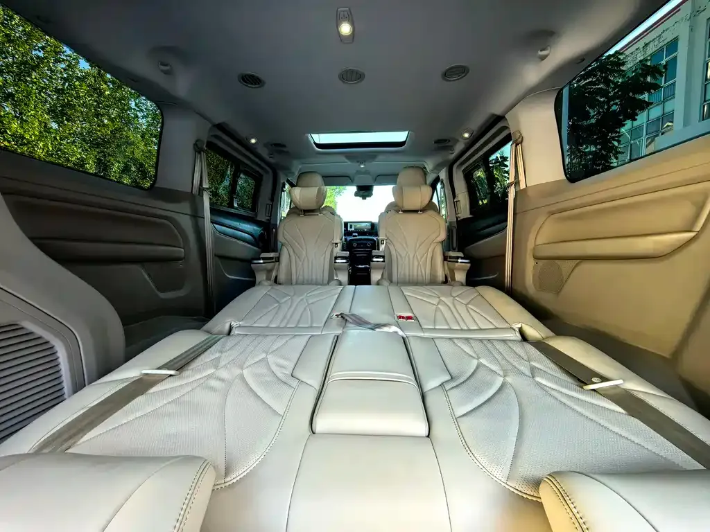 Ford Tourneo 2023 из CN, фото 10