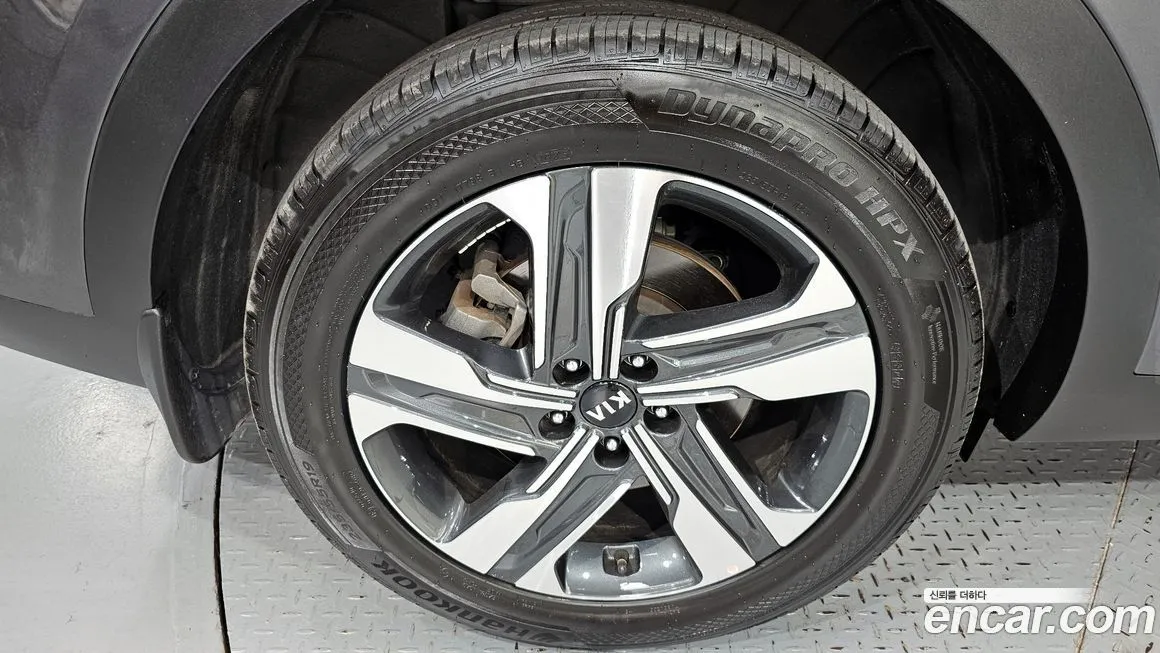 Kia Sorento — фото 5