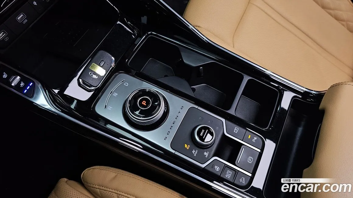 Kia Sorento — фото 9