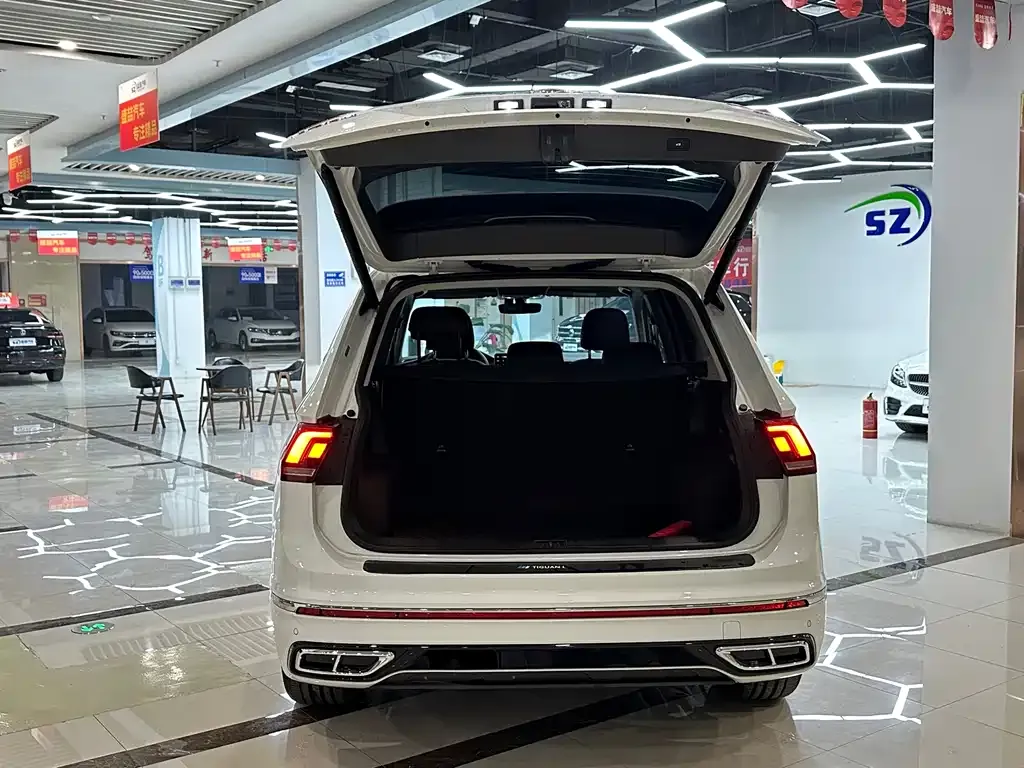Volkswagen Tiguan L 2024 из CN, фото 8