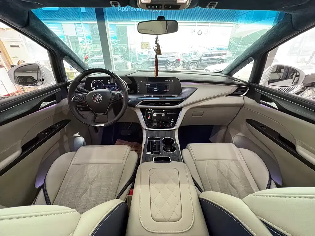 Buick GL8 2023 из CN, фото 9