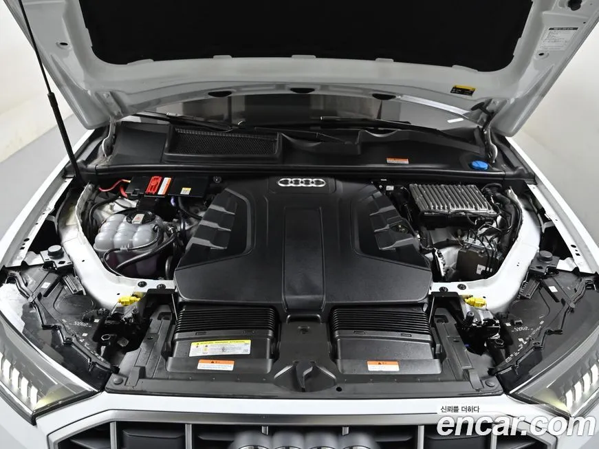 Audi Q7 2021 из KR, фото 6