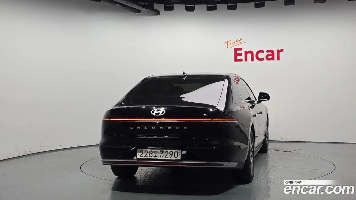 Hyundai Grandeur 2023 из KR, фото 4