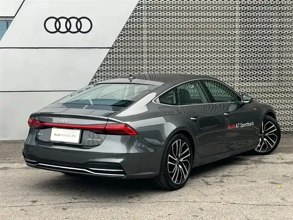 Audi A7 2024 из CN, фото 6