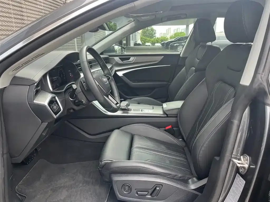 Audi A7 2024 из CN, фото 9