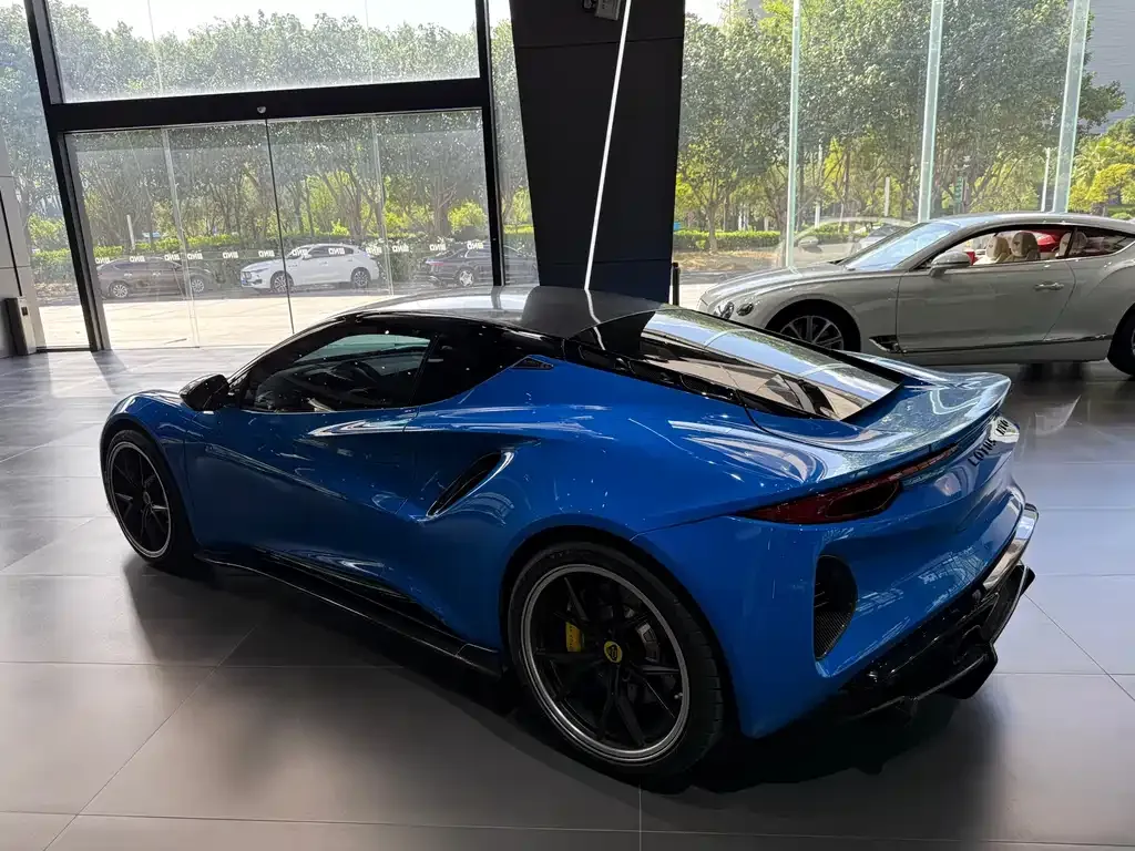 Lotus Emira 2023 из CN, фото 8