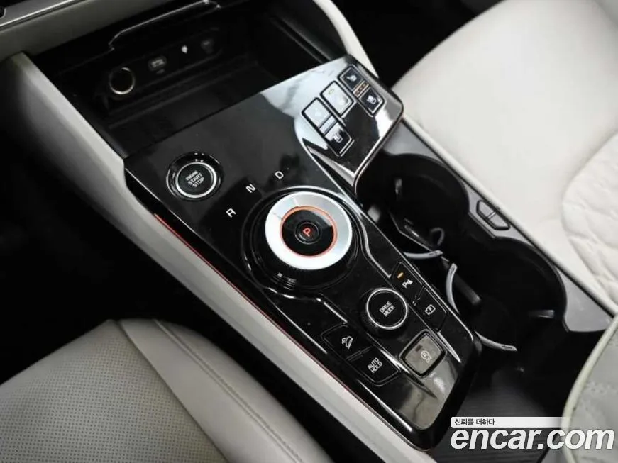 Kia Sportage — фото 9