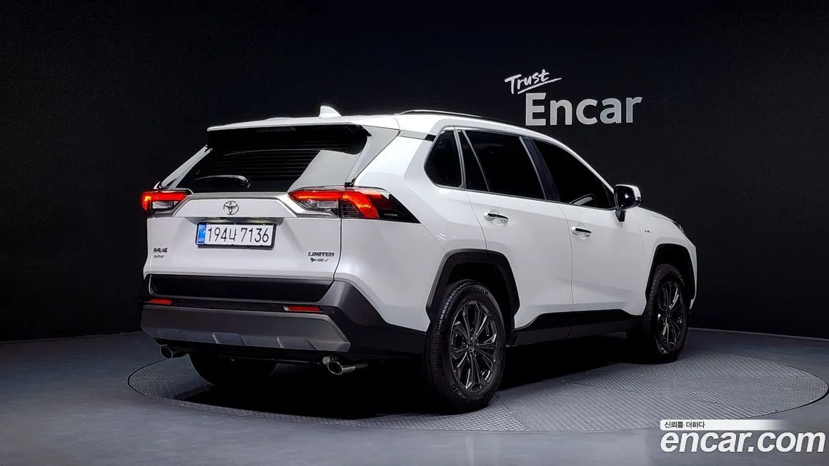 Toyota RAV4 2025 из KR, фото 2