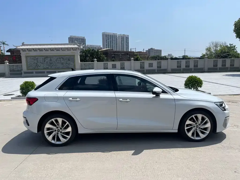 Audi A3 2021 из CN, фото 10