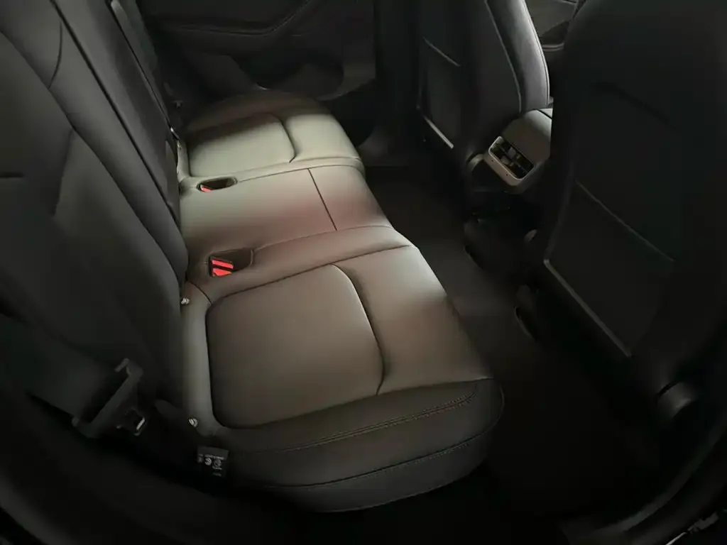 [object Object] Model Y 2024 из CN, фото 9