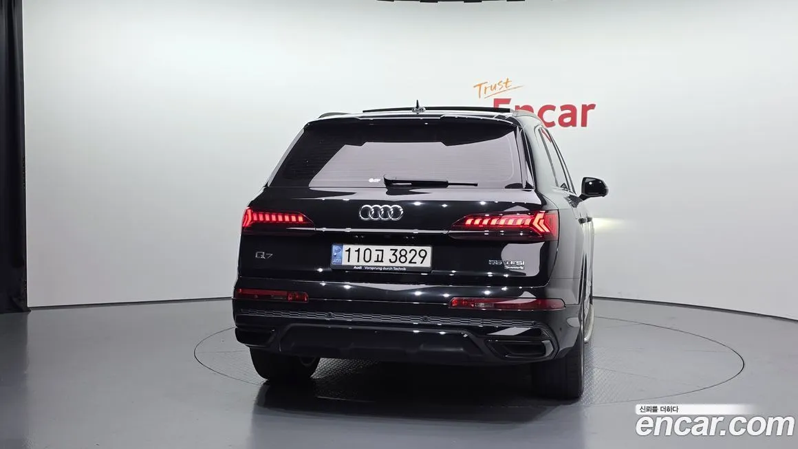 Audi Q7 2022 из KR, фото 4