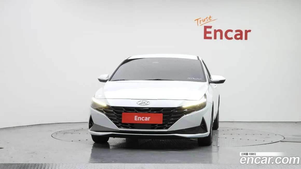 Hyundai AVANTE — фото 3