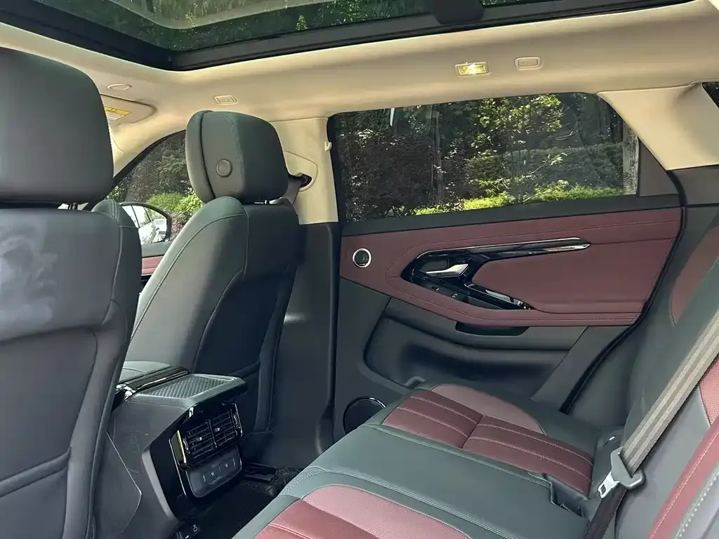 Land Rover Evoque 2025 из CN, фото 9