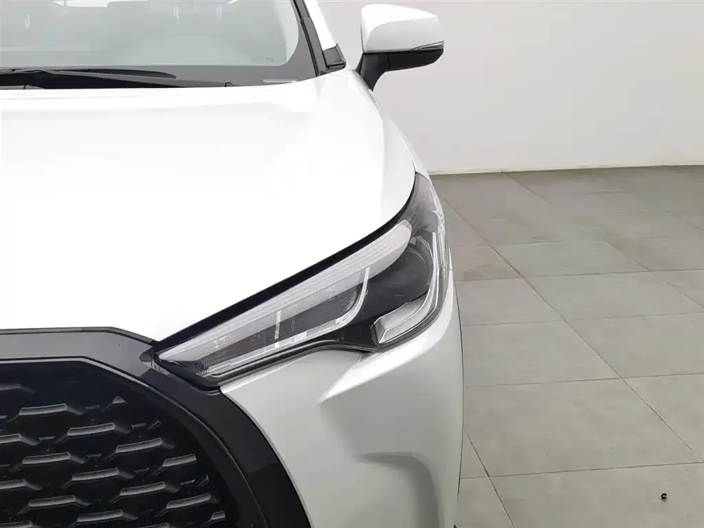 Toyota Corolla Cross 2024 из CN, фото 7