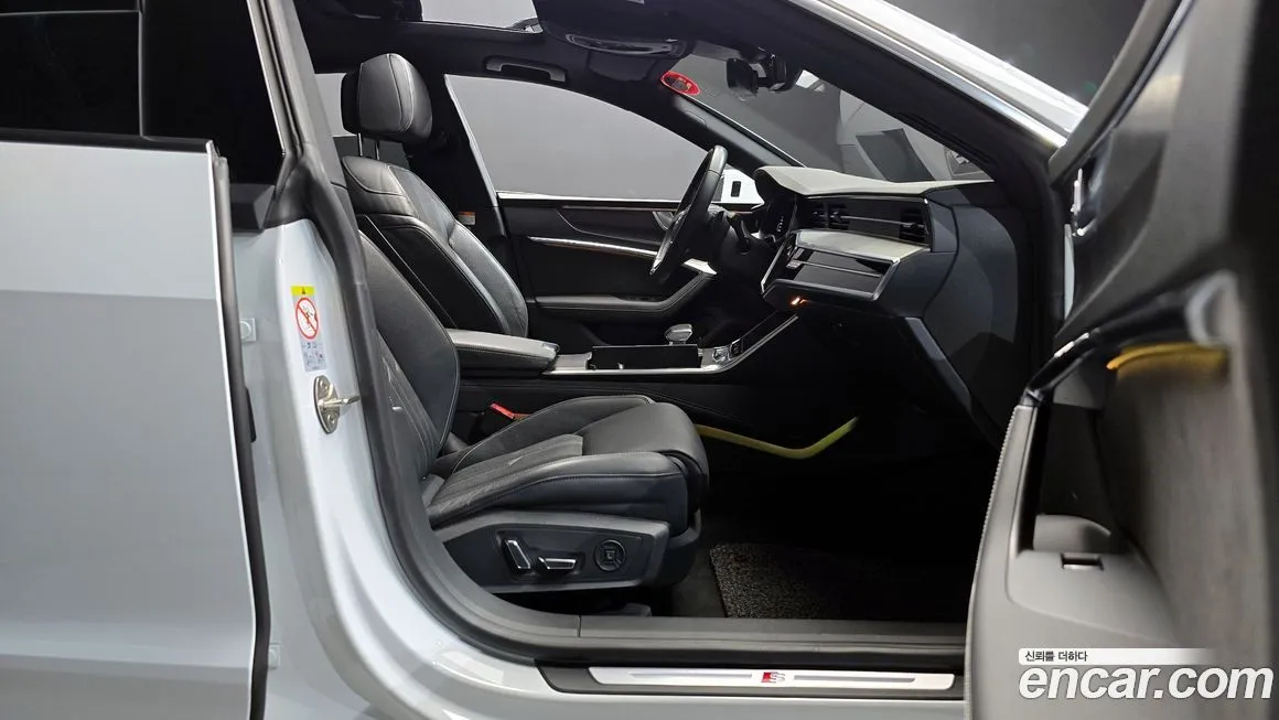 Audi A7 2021 из KR, фото 10