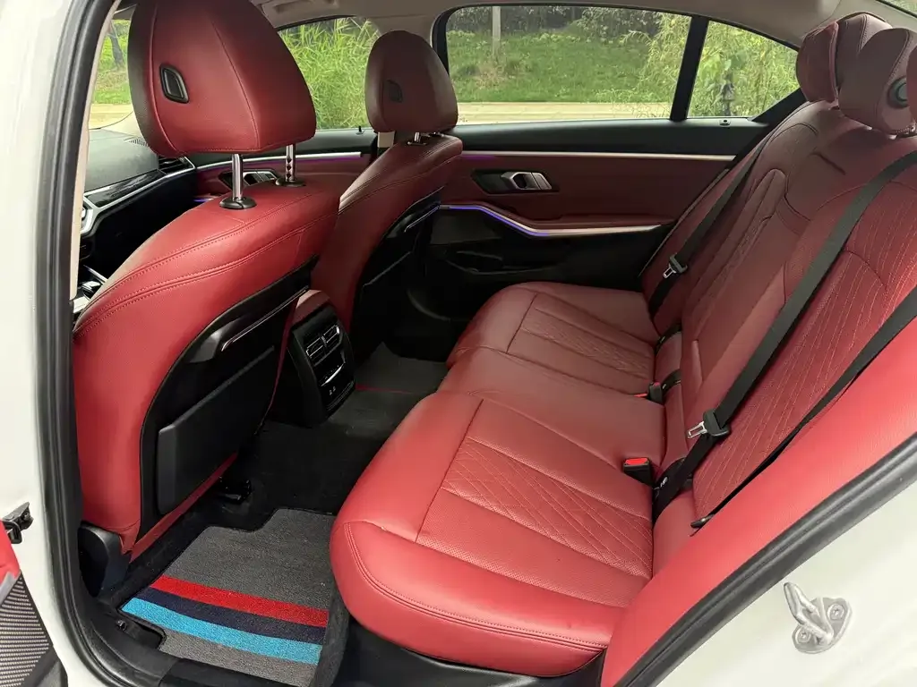BMW 3 Series 2022 из CN, фото 9