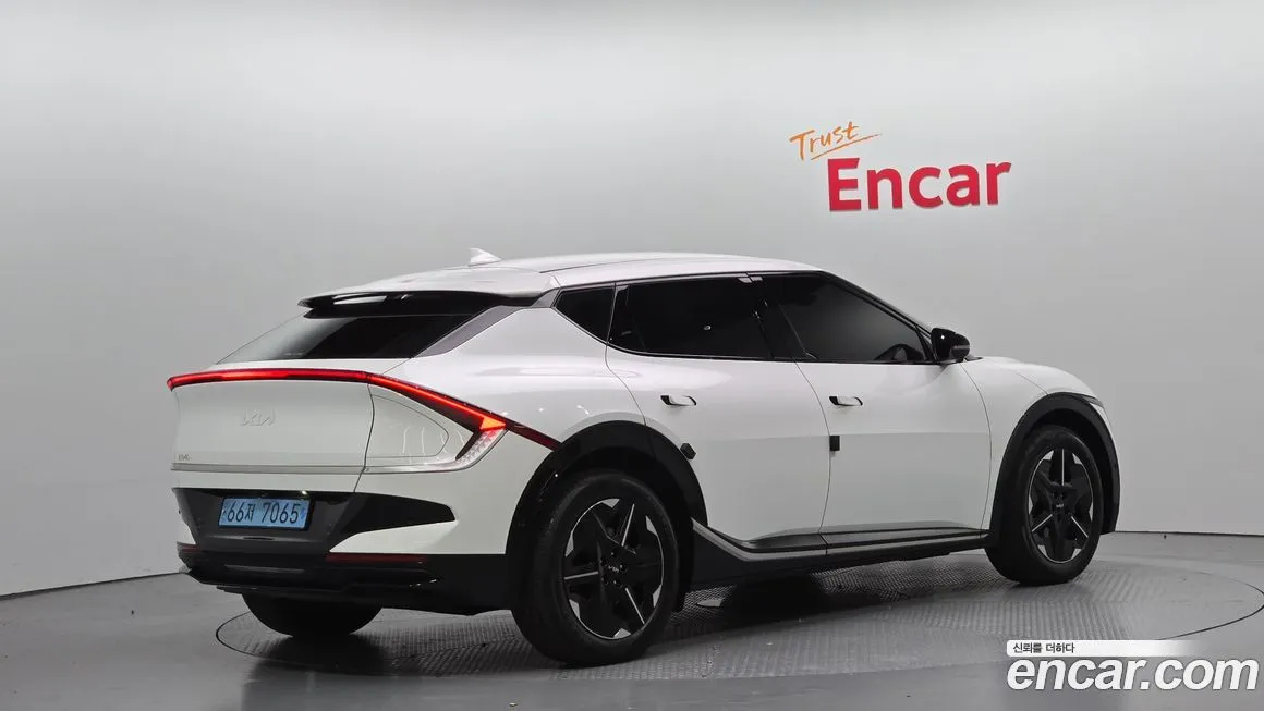 Kia EV6 — фото 2