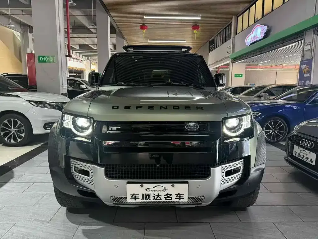 Land Rover Defender 2023 из CN, фото 2