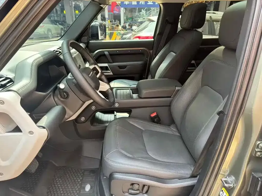 Land Rover Defender 2023 из CN, фото 4
