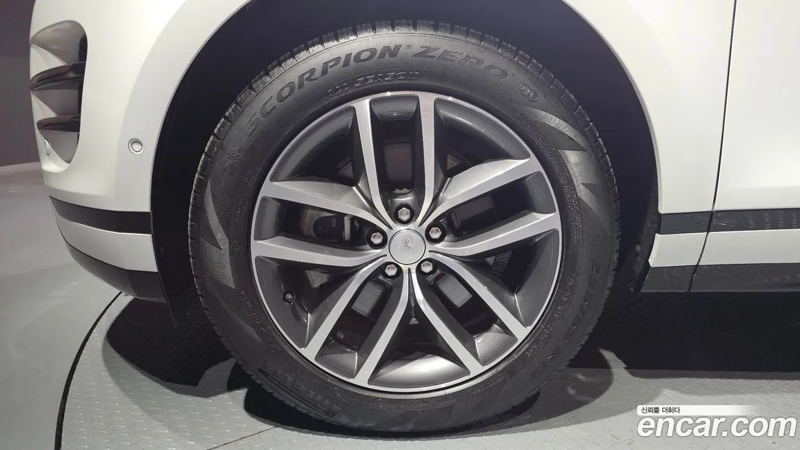 Land Rover Range Rover Evoque 2024 из KR, фото 5