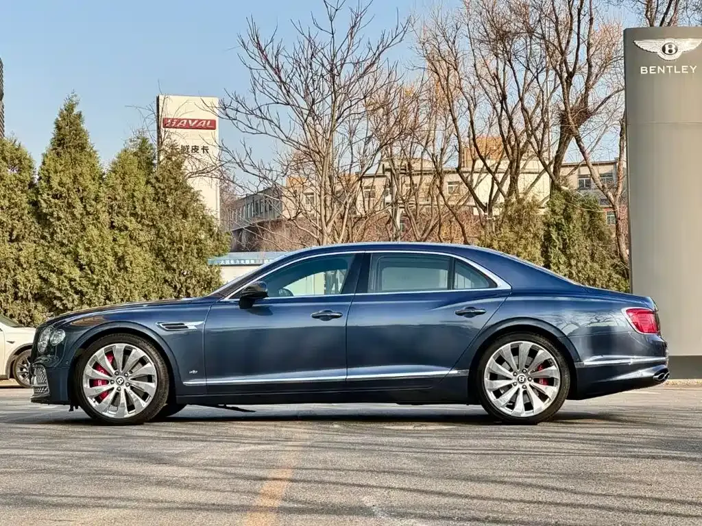 Bentley Flying Spur 2022 из CN, фото 3