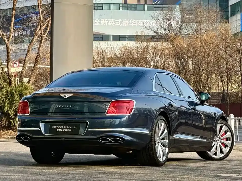Bentley Flying Spur 2022 из CN, фото 4