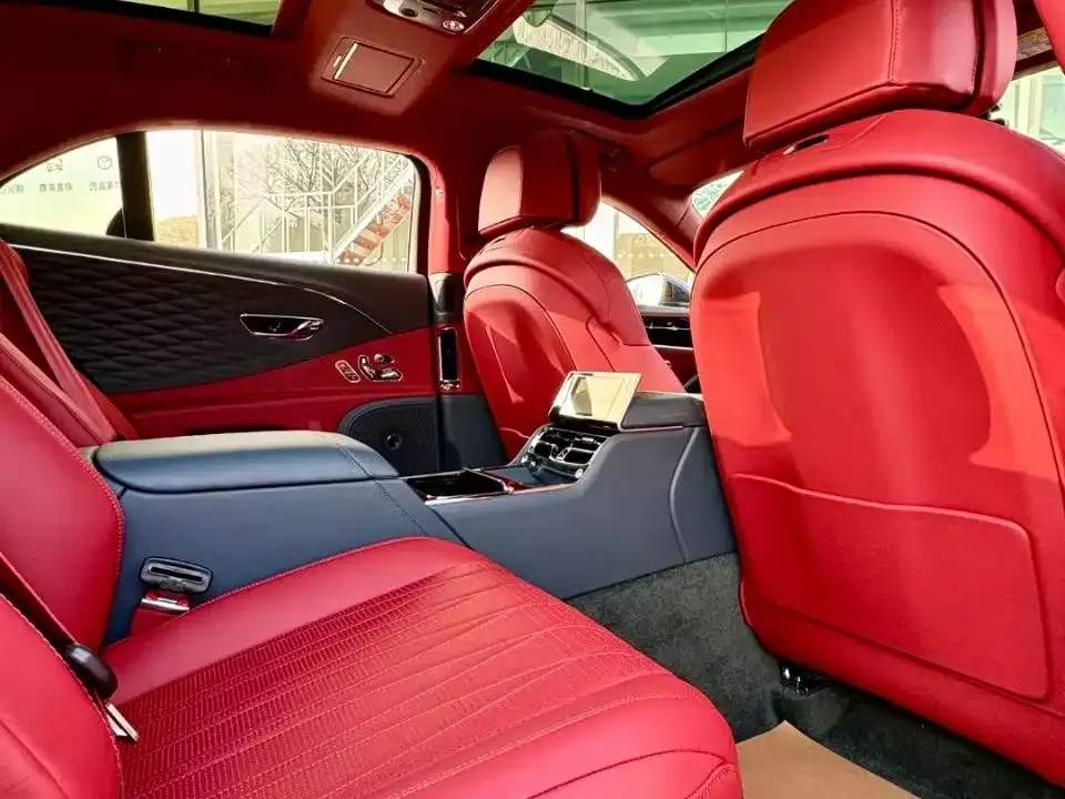 Bentley Flying Spur 2022 из CN, фото 8