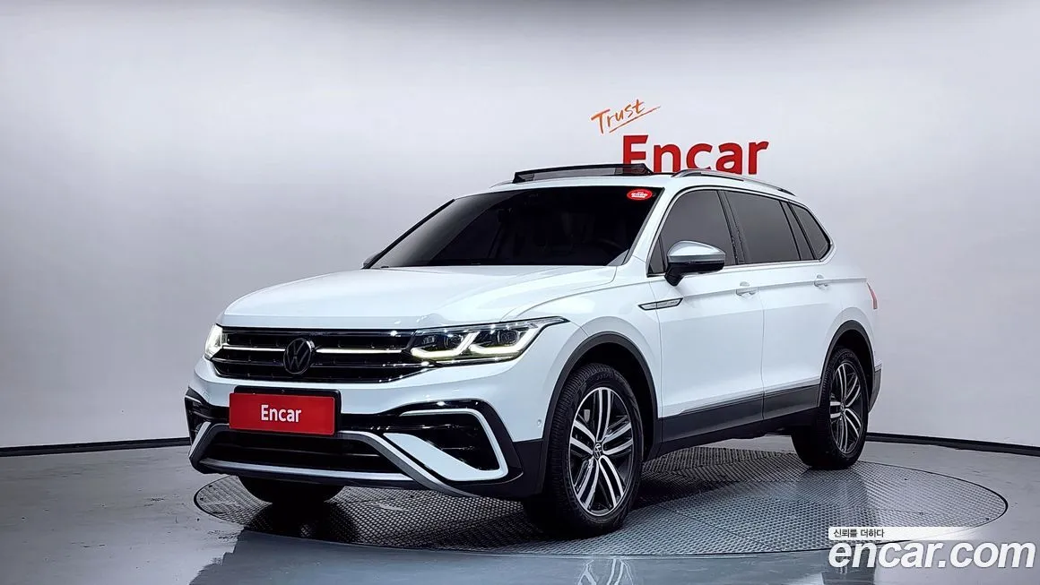Volkswagen Tiguan — фото 1