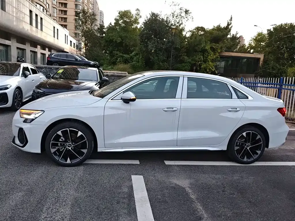 Audi A3 2025 из CN, фото 5