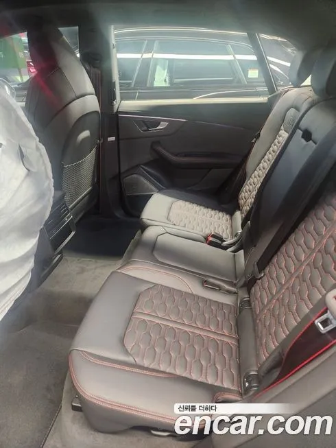 Audi RSQ8 2025 из KR, фото 10