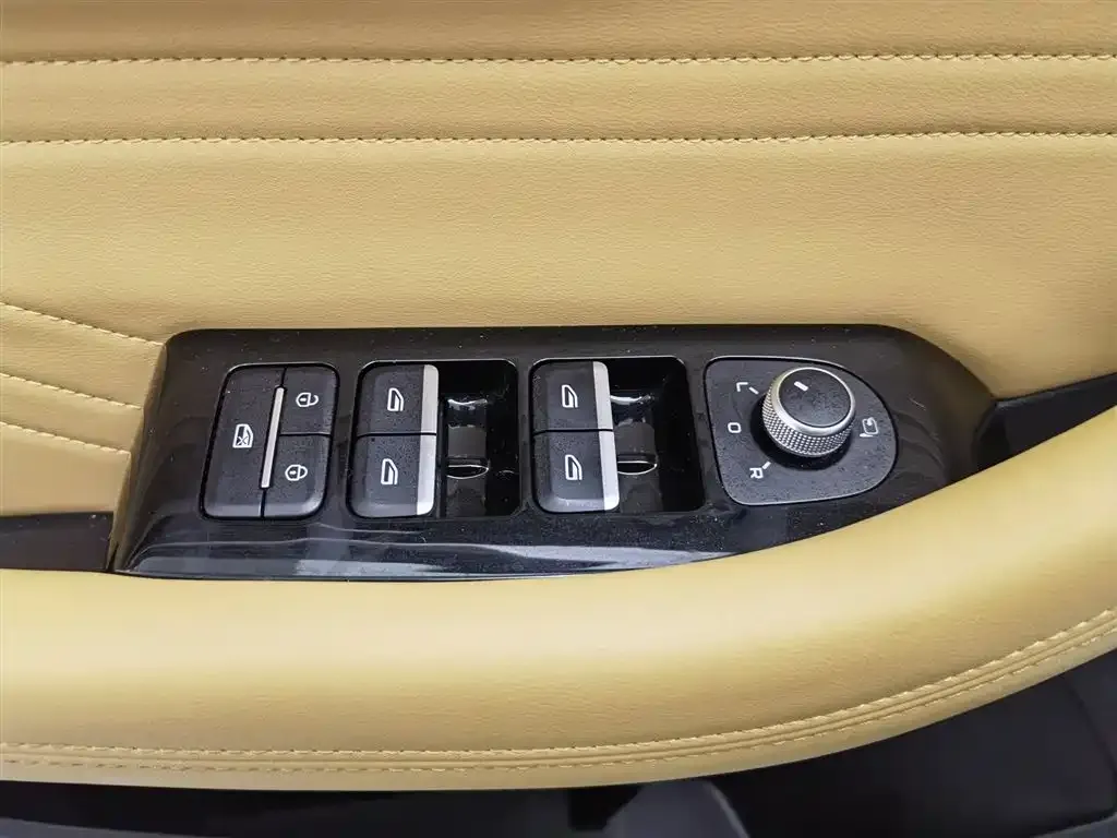 Geely Xingyue L 2023 из CN, фото 9