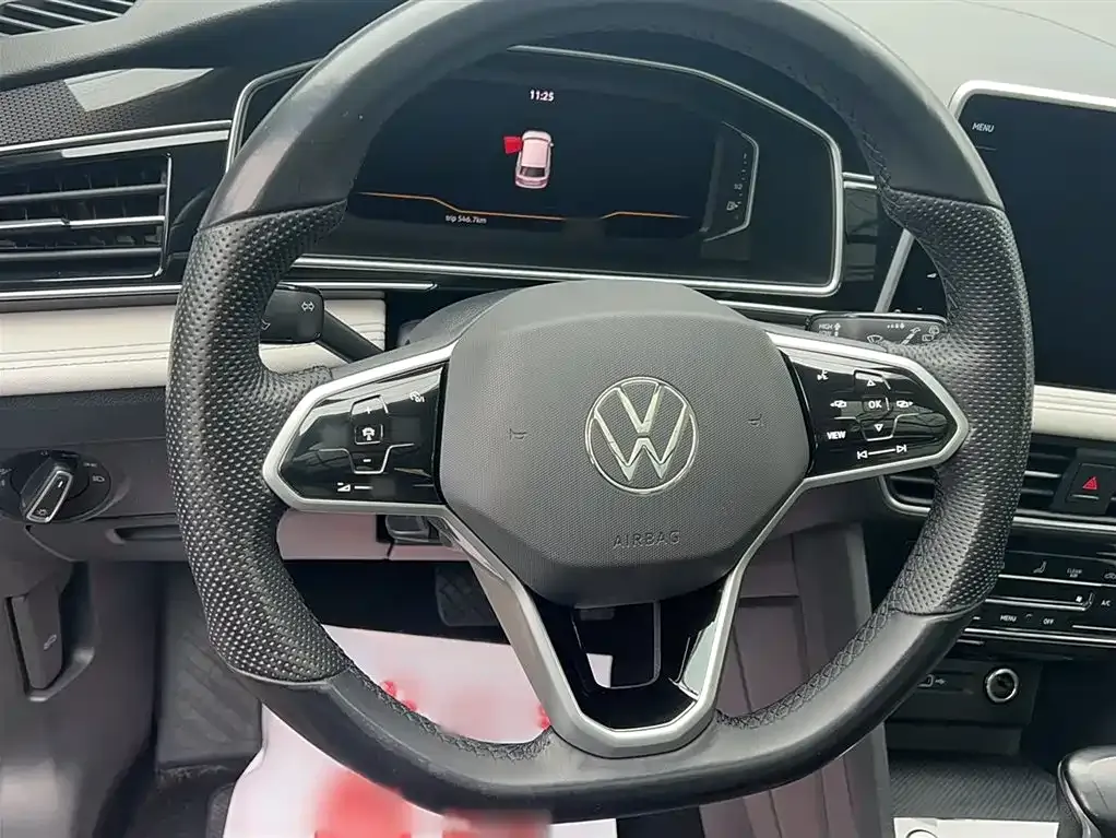 Volkswagen Tiguan L 2022 из CN, фото 4