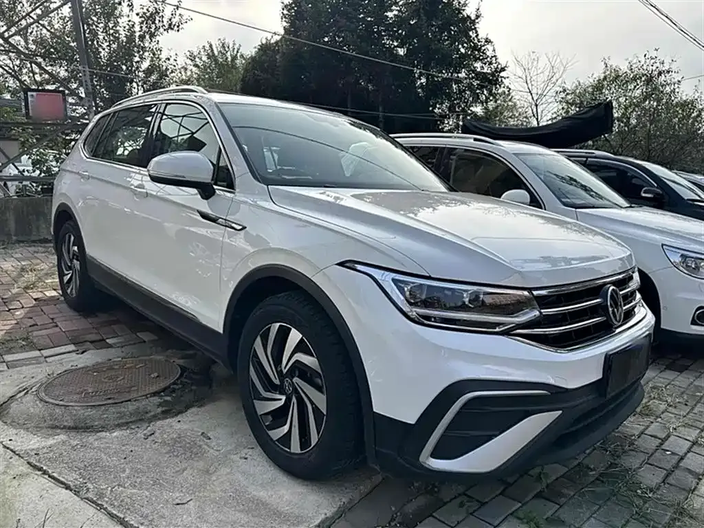 Volkswagen Tiguan L 2022 из CN, фото 9