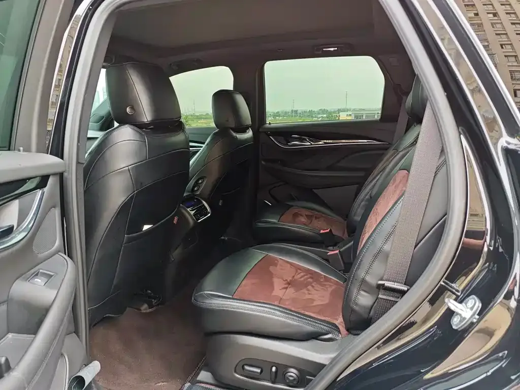 Buick Enclave 2024 из CN, фото 6