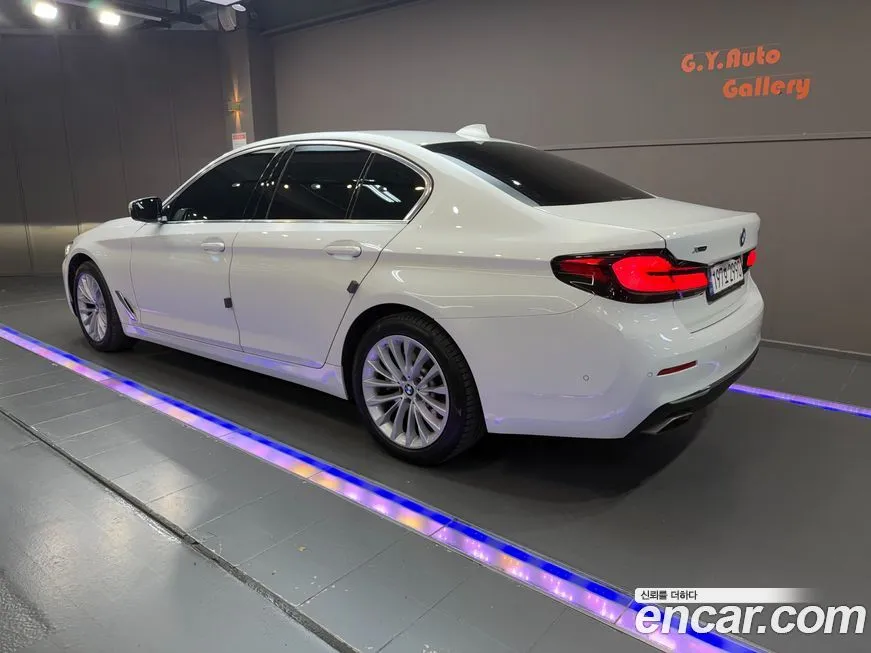 BMW 5-Series — фото 2