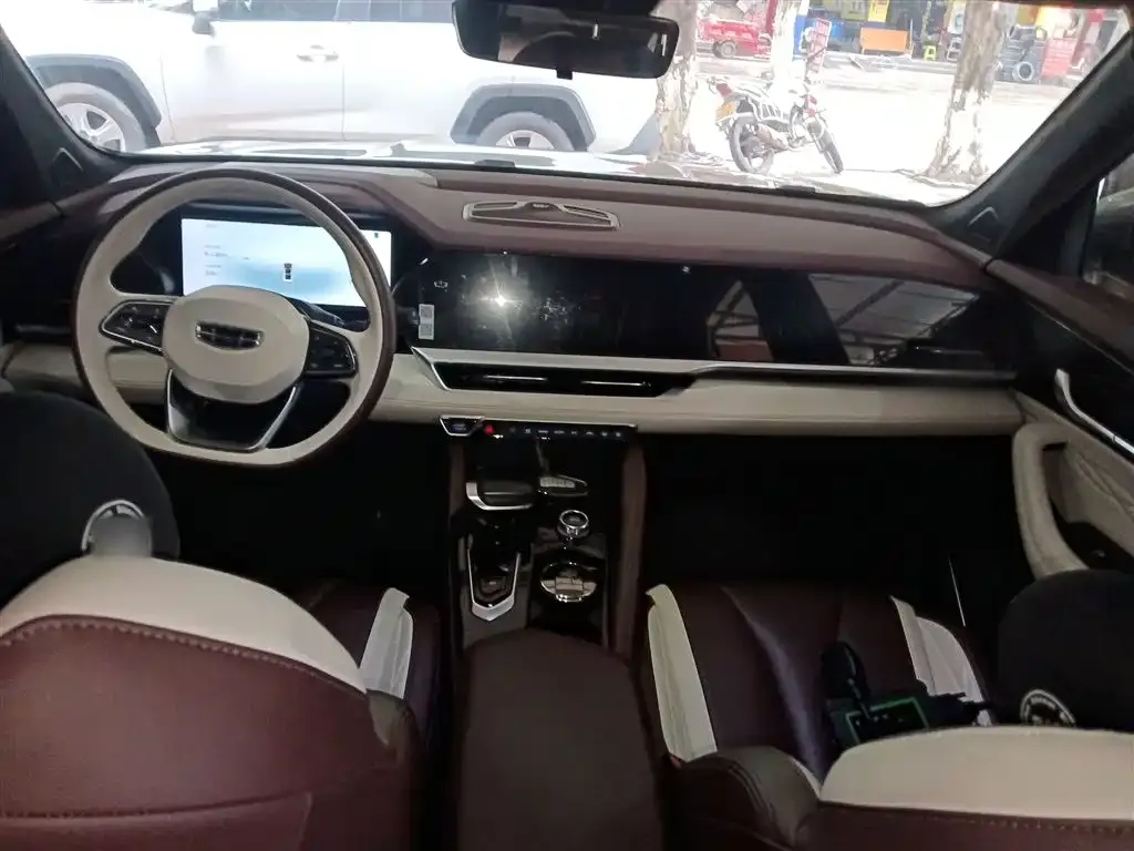Geely Xingyue L 2024 из CN, фото 10
