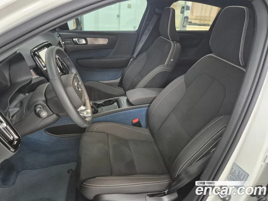 Volvo C40 2024 из KR, фото 10