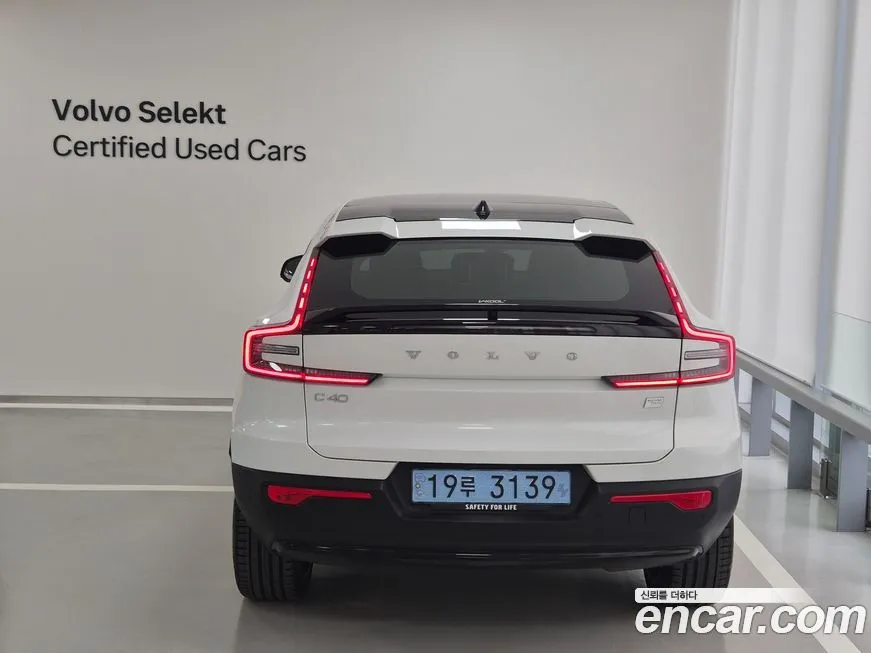 Volvo C40 2024 из KR, фото 4