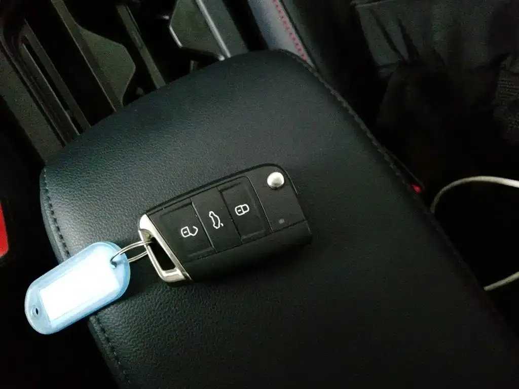 Volkswagen Tharu 2023 из CN, фото 9