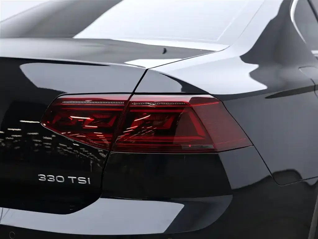 Volkswagen Magotan 2023 из CN, фото 5