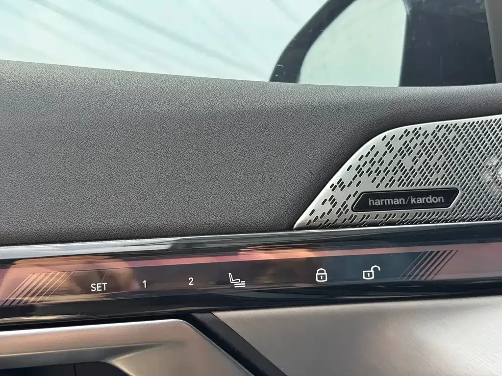 BMW i5 2024 из CN, фото 5