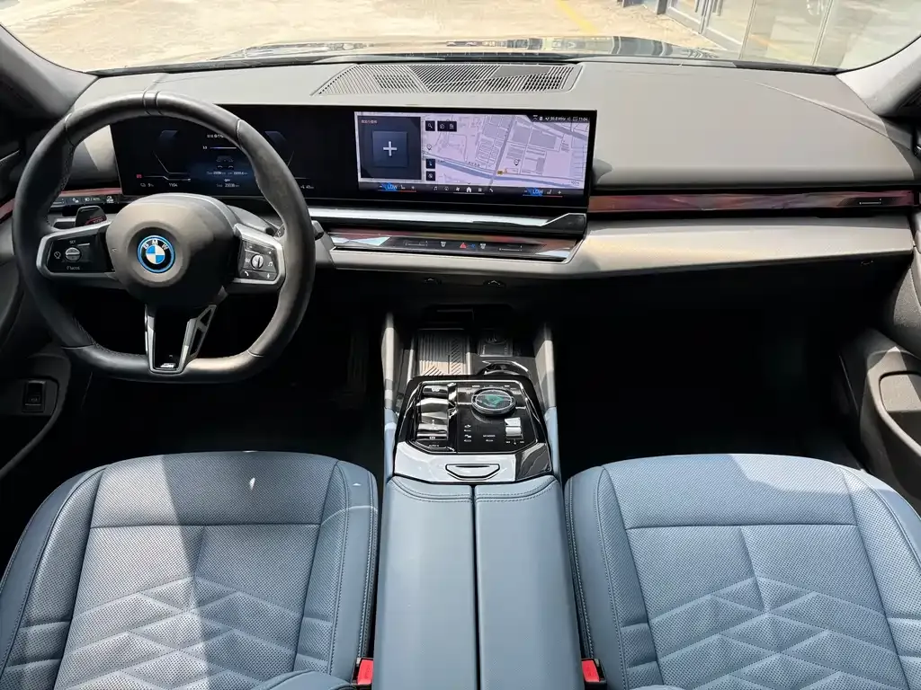 BMW i5 2024 из CN, фото 8