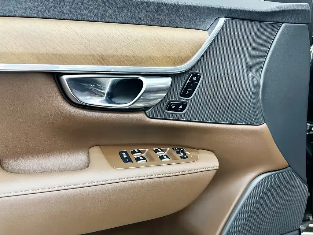 Volvo S90 2024 из CN, фото 7