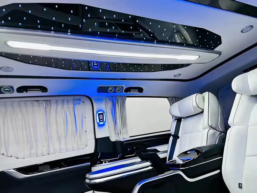 Mercedes-Benz Vito 2023 из CN, фото 6