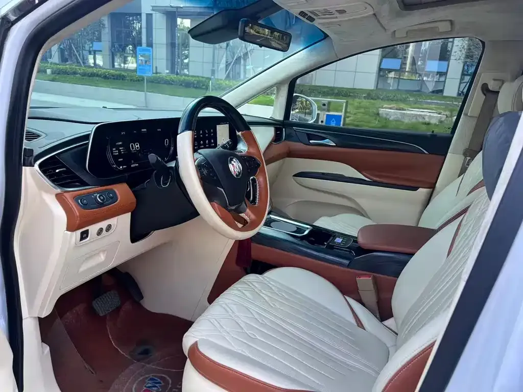 Buick GL8 2021 из CN, фото 3