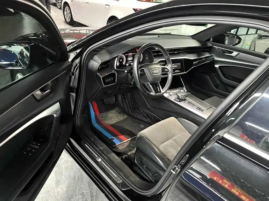 Audi A6L 2022 из CN, фото 7